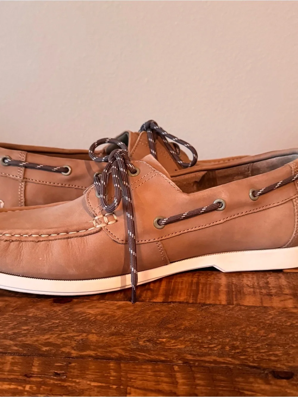 Samuel Windsor Tan Suede Men’s Boat Deck Shoes with Contrast Laces